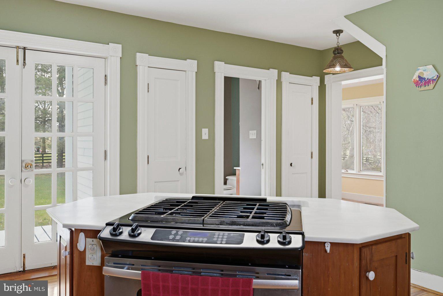 171 Laurel Grove Road Winchester, VA 22602 - Photo 20 of 83 a stove top oven sitting inside of a kitchen