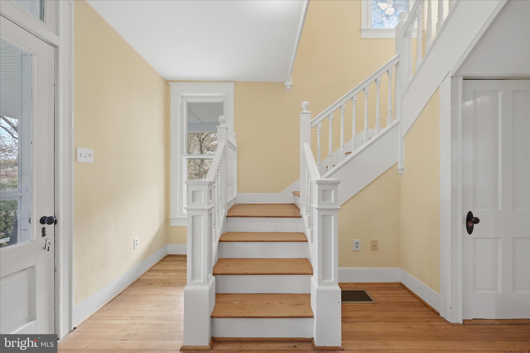 171 Laurel Grove Road Winchester, VA 22602 - Photo 31 of 83 a view of entryway