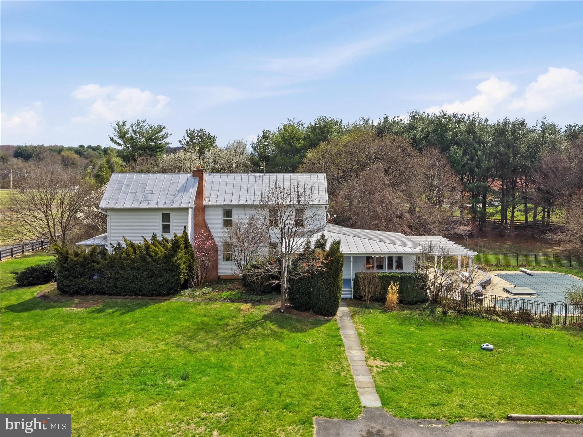 171 Laurel Grove Road Winchester, VA 22602 - Photo 75 of 83 a view of a house with backyard and garden