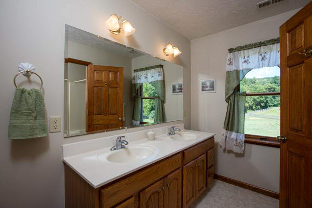 3905 Ridge Road Timberville, VA 22853 - Photo 17 of 45 Gallery Image 17