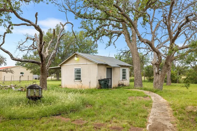 $395,000 | 111 Deer Park Lane, Center Point, TX 78010