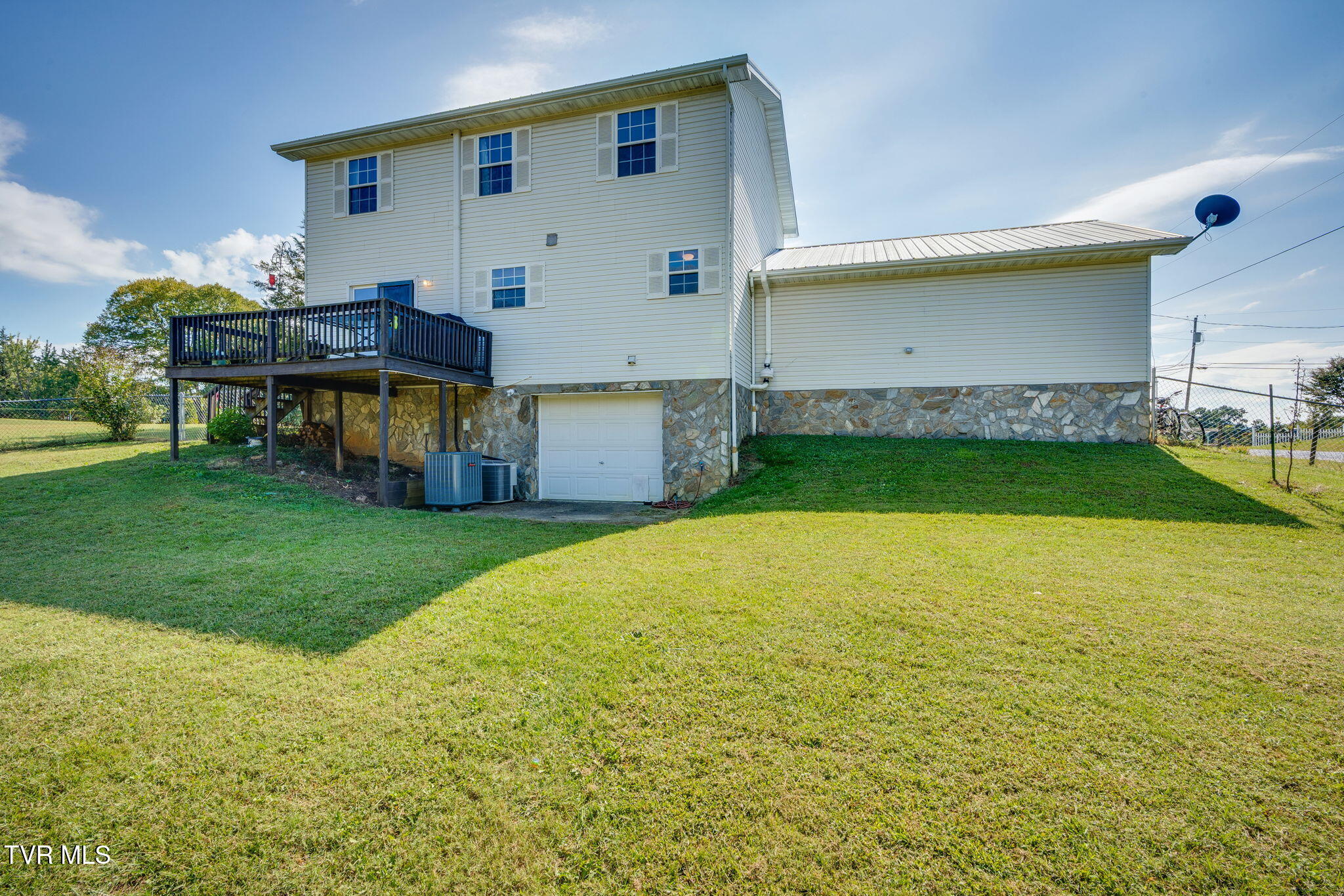 705 Keller Road Afton, TN 37616 - Photo 32 of 35 032