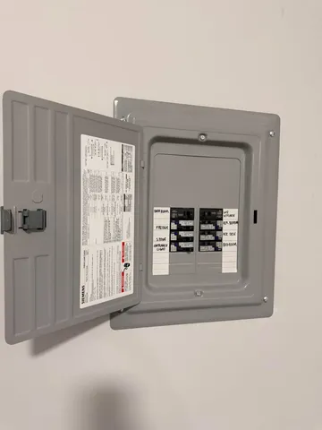 $1,369 | 906 Summit Avenue, Unit 2L, Union City, NJ 07087