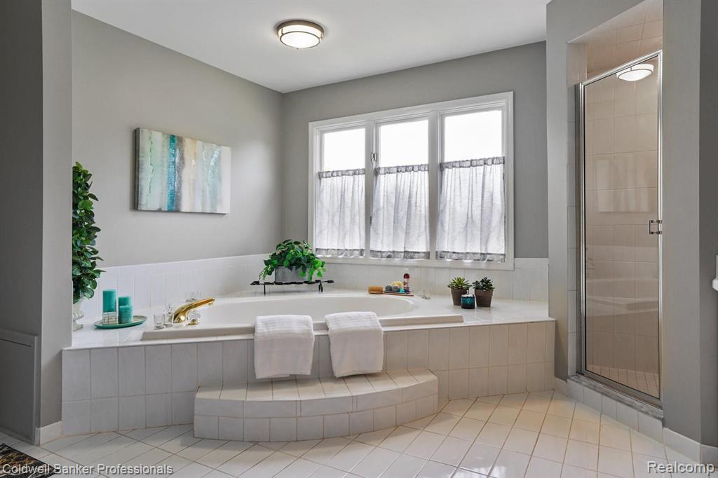 3681 Newcastle Drive Rochester Hills, MI 48306 - Photo 22 of 40