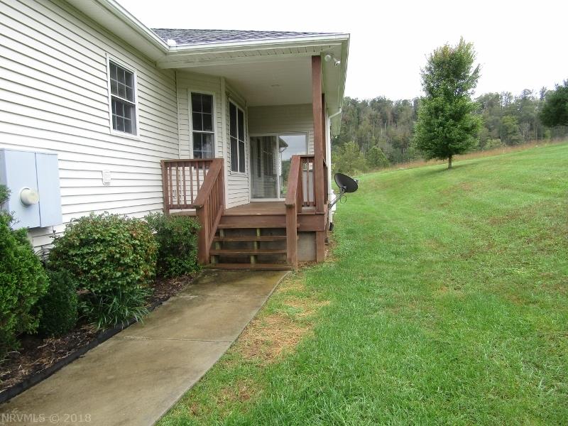 210 Post Road Staffordsville, VA 24167 - Photo 35 of 41 Gallery Image 35