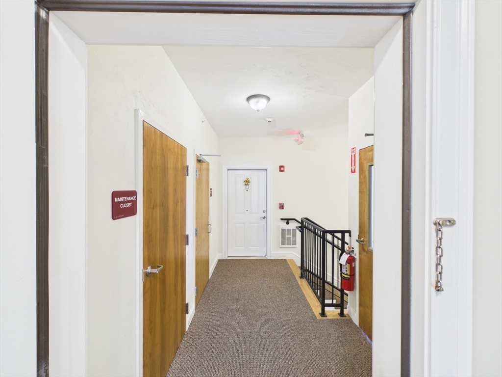 1429 Main Street, Unit 5E Walpole, MA 02081 - Photo 33 of 40