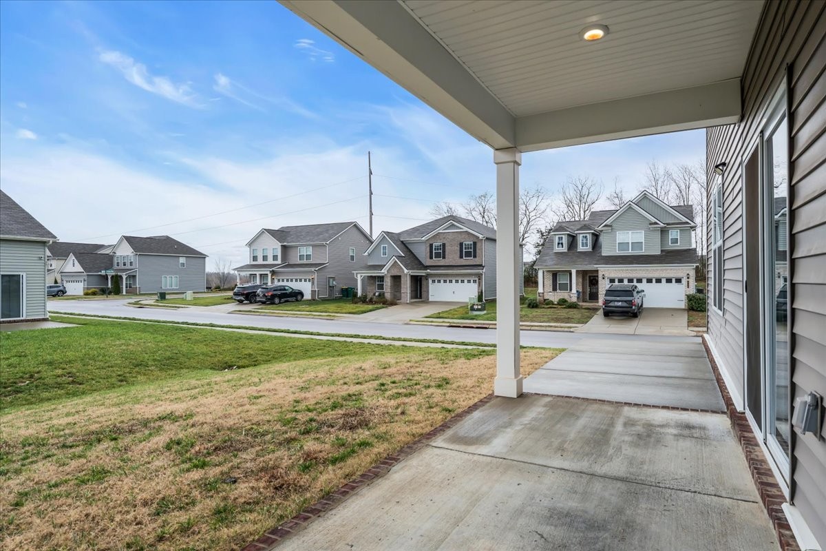 531 Mickelson Way Spring Hill, TN 37174 - Photo 4 of 57 a view of house with a garden