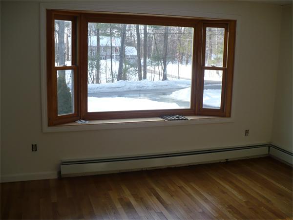 29 Conlin Road Oxford, MA 01540 - Photo 4 of 12 Gallery Image 4