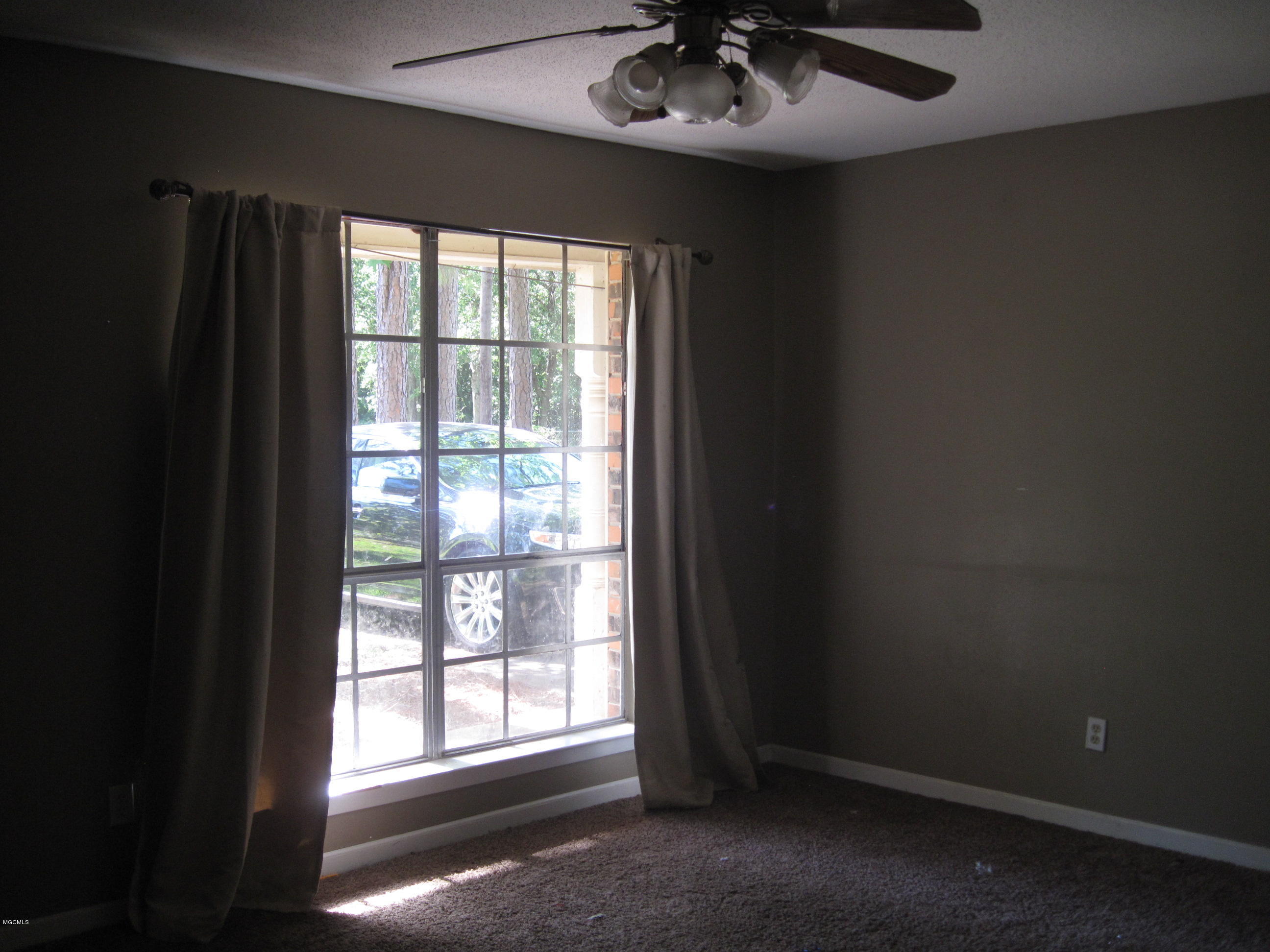 8304 Barron Road Moss Point, MS 39562 - Photo 2 of 8 IMG_2880