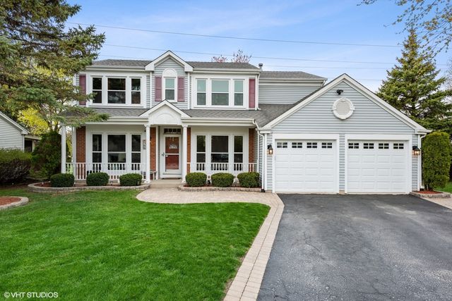$420,000 | 366 North Fiore Parkway, Vernon Hills, IL 60061