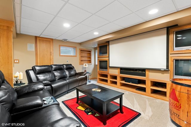 $420,000 | 366 North Fiore Parkway, Vernon Hills, IL 60061