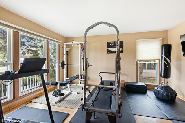 $420,000 | 366 North Fiore Parkway, Vernon Hills, IL 60061