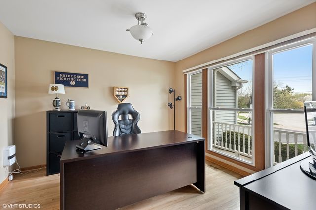 $420,000 | 366 North Fiore Parkway, Vernon Hills, IL 60061