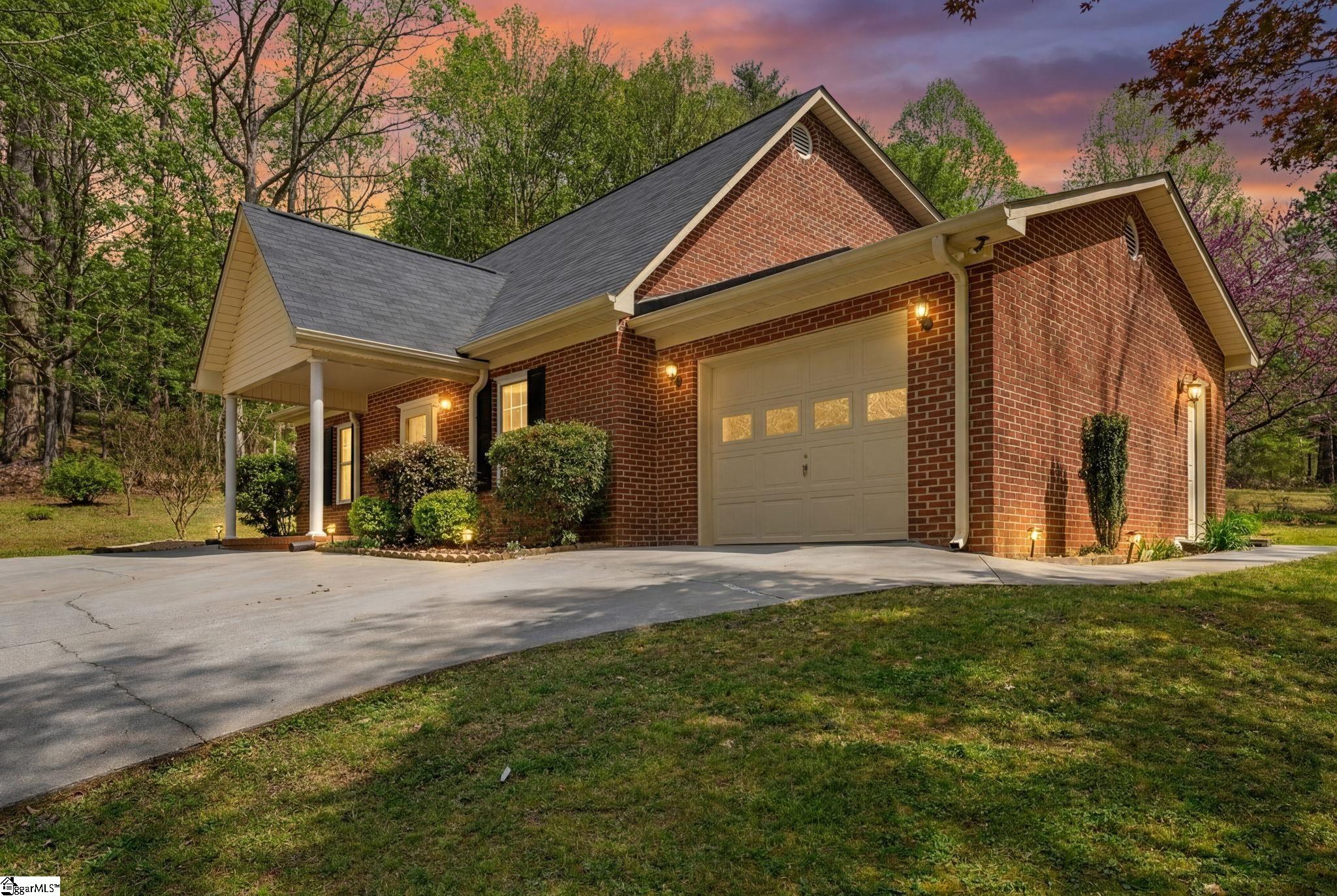 174 Turpin Drive Easley, SC 29640 - Photo 32 of 45