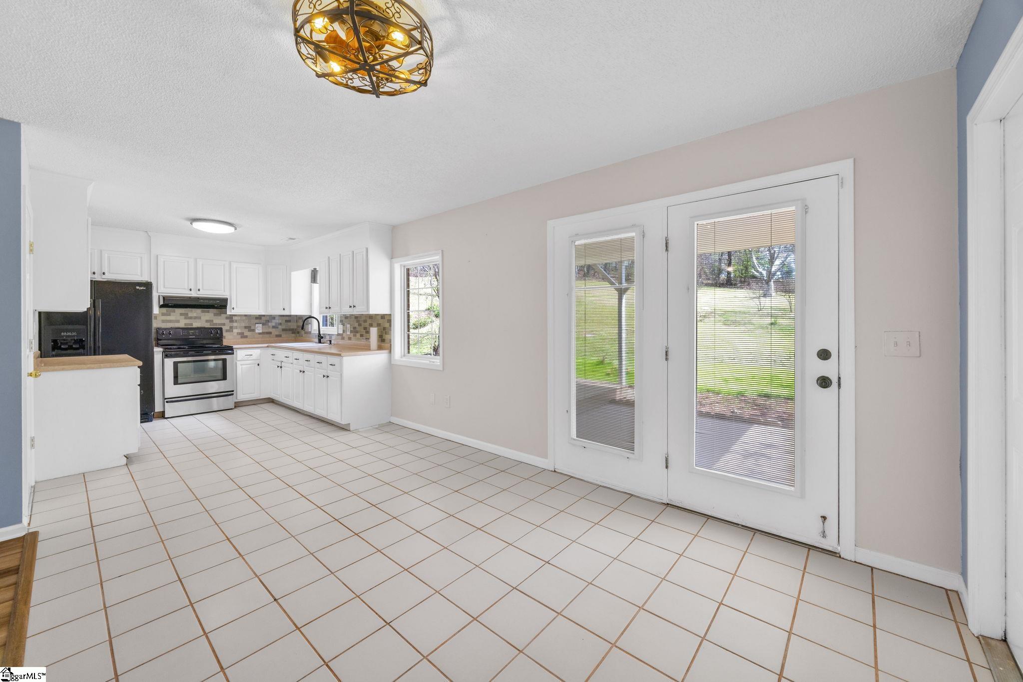 174 Turpin Drive Easley, SC 29640 - Photo 10 of 45