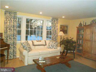 15 Cobblestone Road Cherry Hill, NJ 08003 - Photo 2 of 5