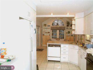 15 Cobblestone Road Cherry Hill, NJ 08003 - Photo 3 of 5