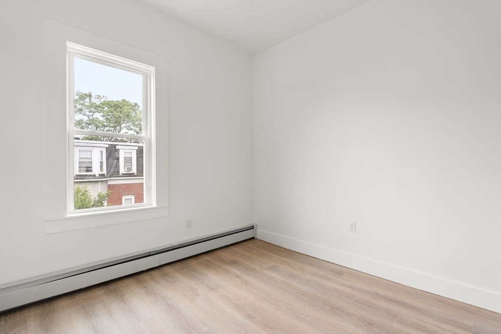 467 East 3rd Street, Unit 3 Boston, MA 02127 - Photo 13 of 19