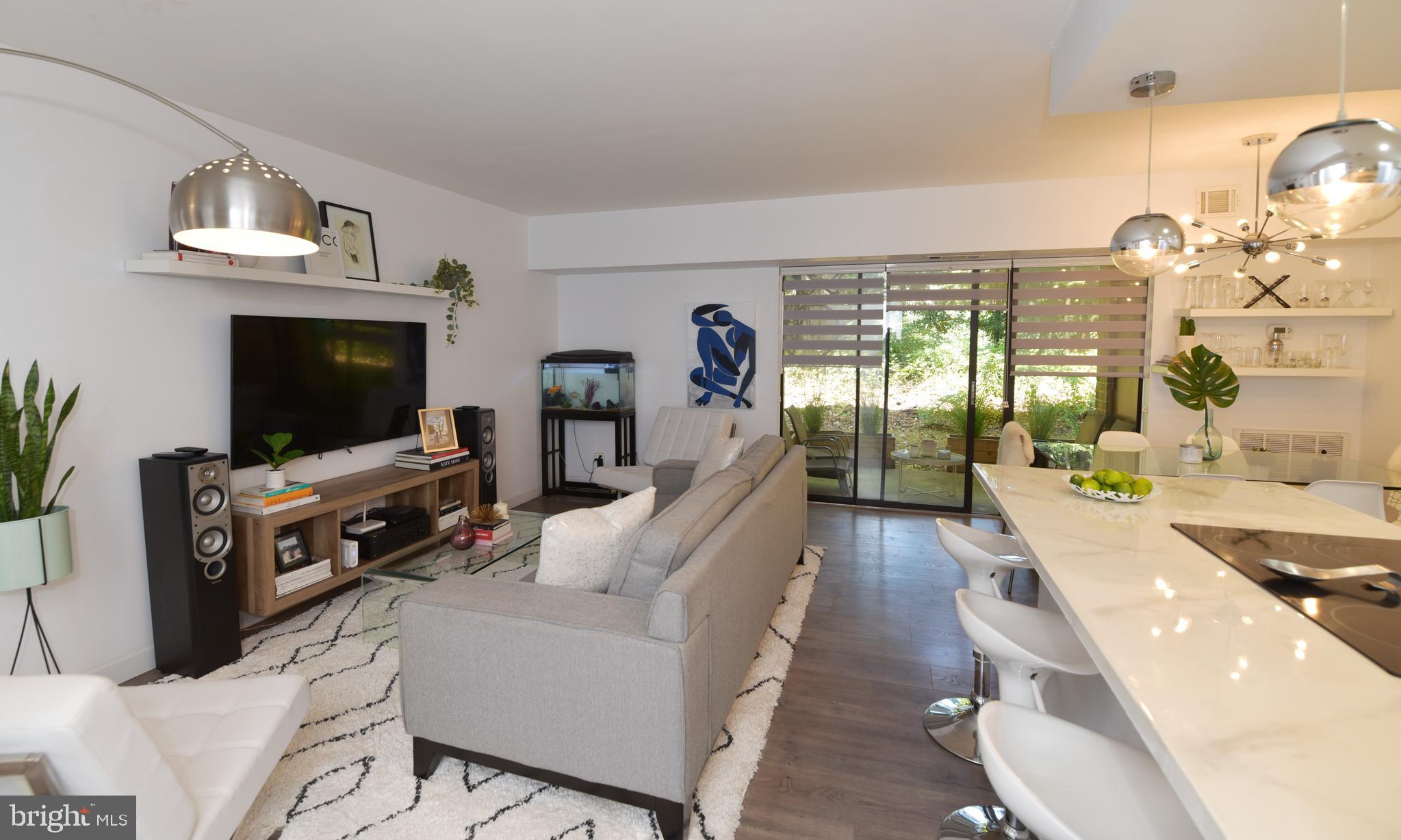 2235 Castle Rock Square, Unit 1B Reston, VA 20191 - Photo 14 of 26 Combination kitchen & living