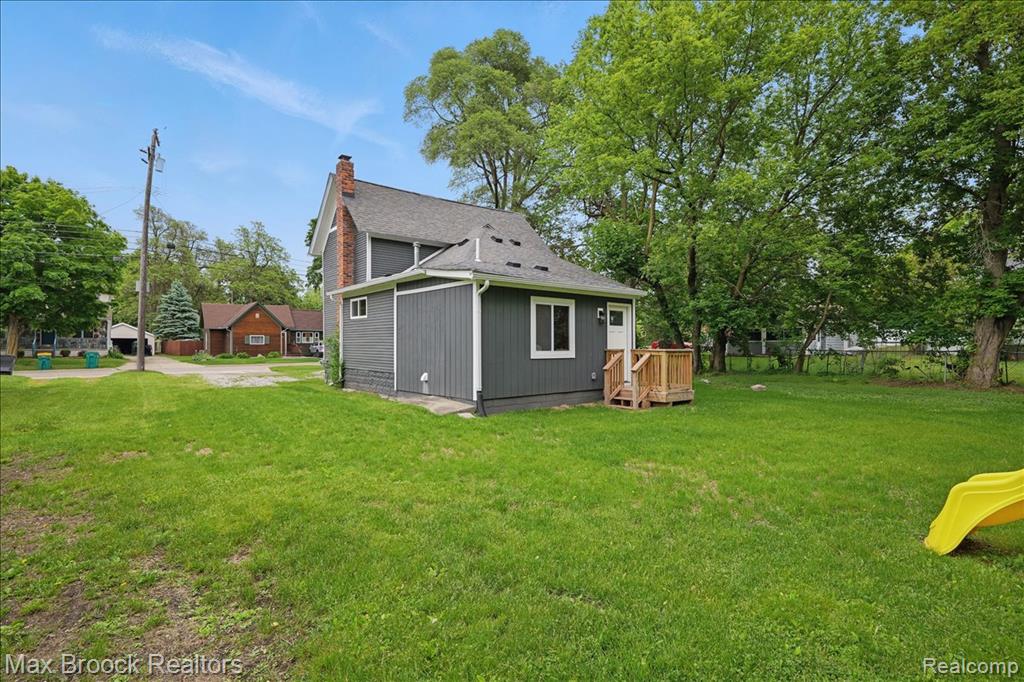515 West Clinton Street Howell, MI 48843 - Photo 24 of 29