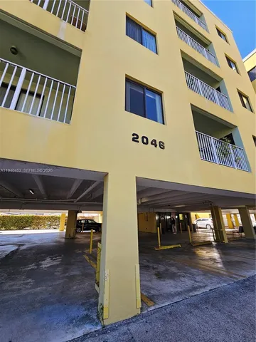 $1,850 | 2046 West Flagler Street, Unit 413, Miami, FL 33135