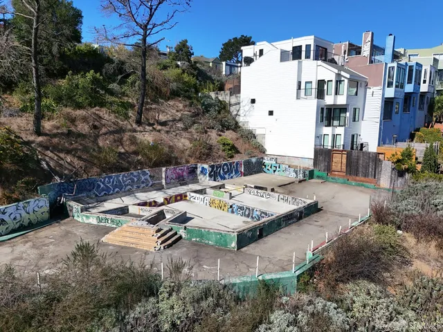 $1,100,000 | 400 Franconia Street, San Francisco, CA 94110