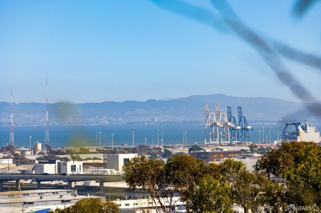 $1,100,000 | 400 Franconia Street, San Francisco, CA 94110