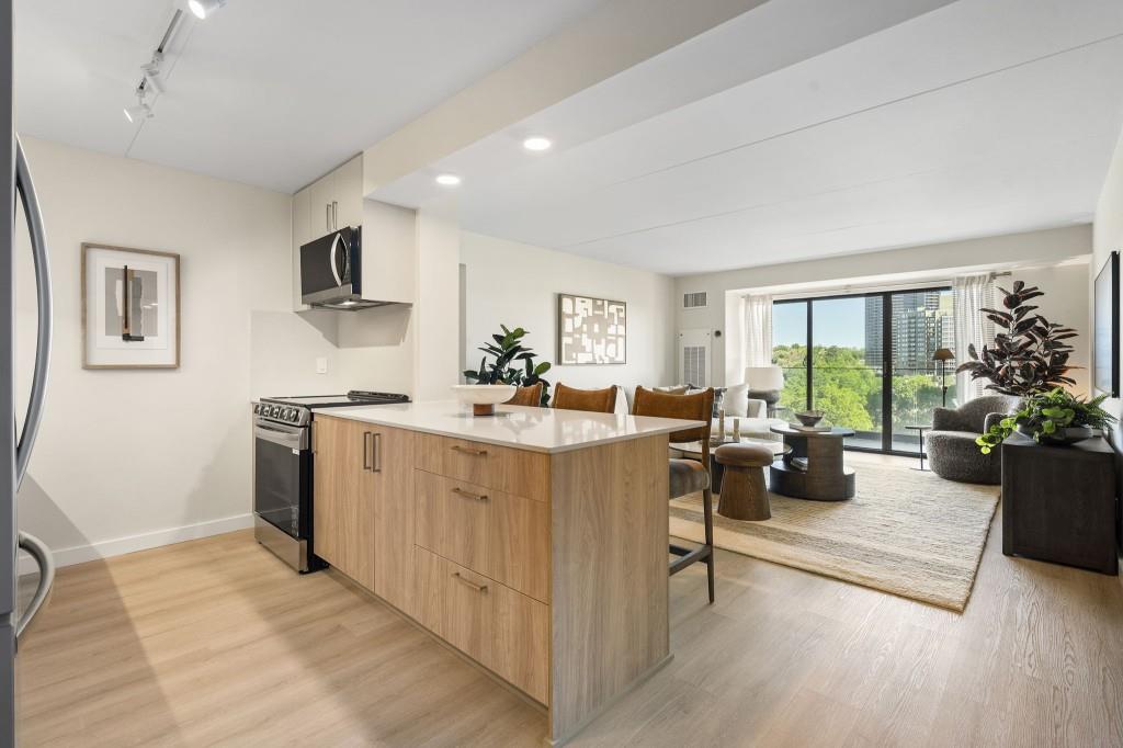 2460 Peachtree Road Northeast, Unit 1511 Atlanta, GA 30305 - Photo 1 of 41