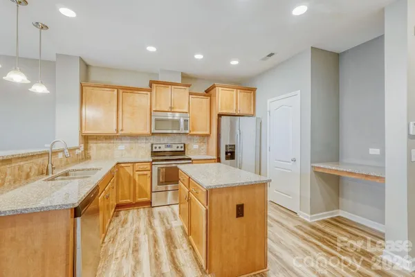 $1,900 | 14419 Glendon Hall Lane, Charlotte, NC 28262