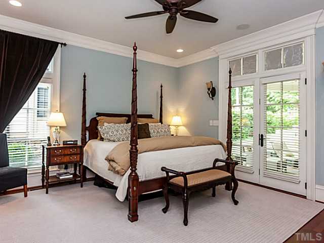 2121 Buckingham Road Raleigh, NC 27607 - Photo 11 of 25