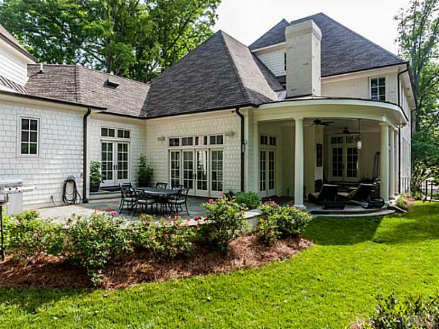 2121 Buckingham Road Raleigh, NC 27607 - Photo 23 of 25
