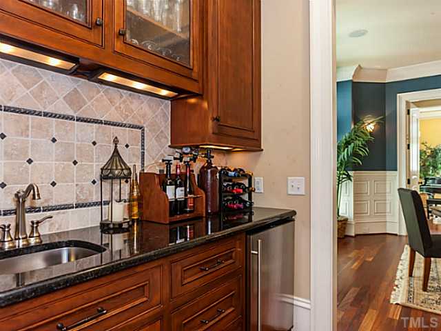 2121 Buckingham Road Raleigh, NC 27607 - Photo 5 of 25