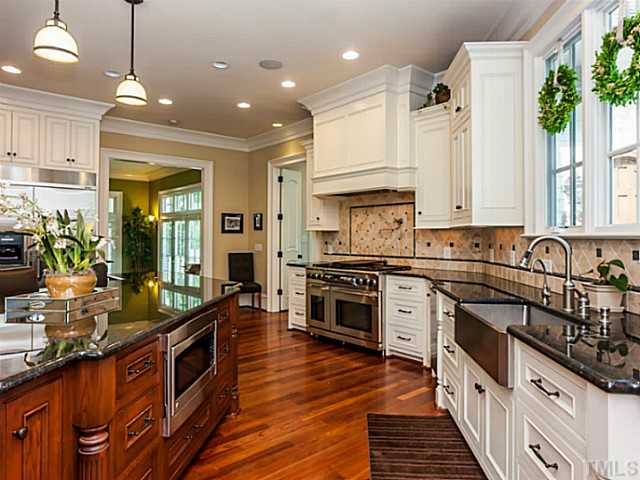 2121 Buckingham Road Raleigh, NC 27607 - Photo 8 of 25