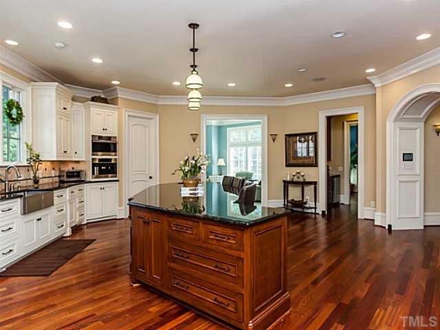2121 Buckingham Road Raleigh, NC 27607 - Photo 9 of 25