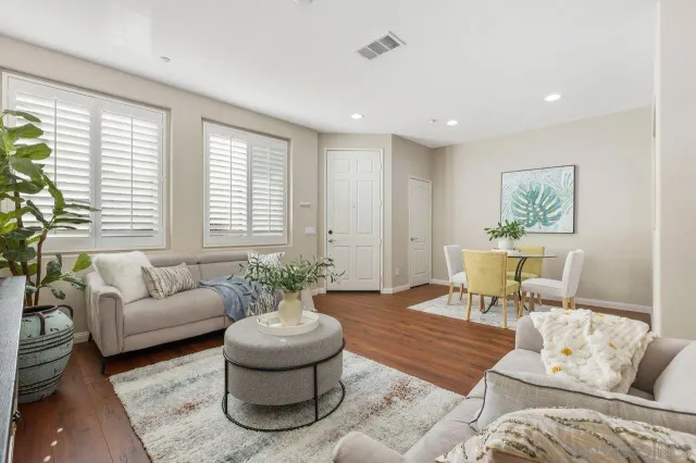 $900,000 | 16913 New Rochelle Way, Unit 83, San Diego, CA 92127