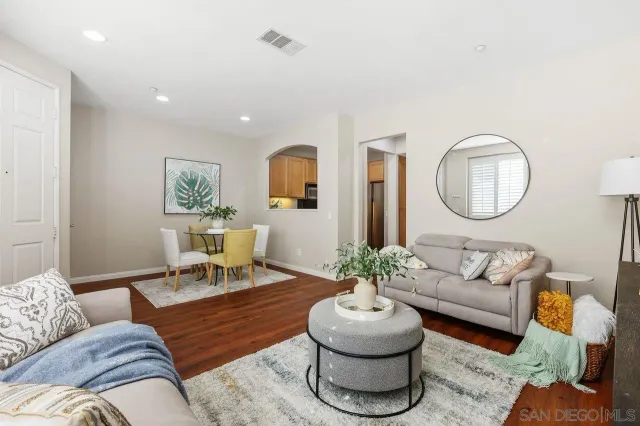 $900,000 | 16913 New Rochelle Way, Unit 83, San Diego, CA 92127