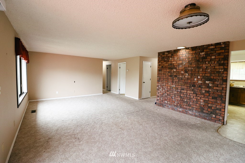 667 Spencer Road Toledo, WA 98591 - Photo 8 of 24 Gallery Image 8