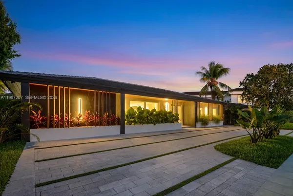 $25,000 | 19721 Northeast 23rd Avenue, Miami, FL 33180