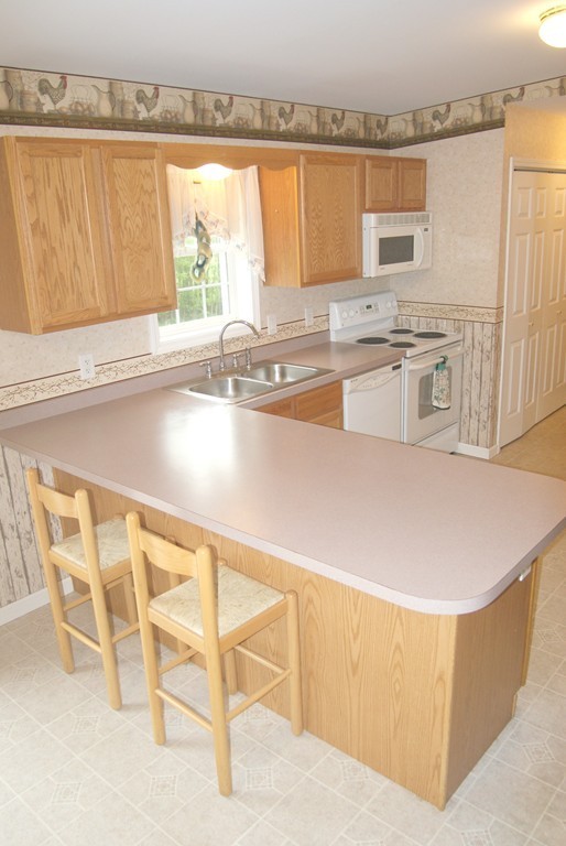 2 Stoddard Road North Brookfield, MA 01535 - Photo 8 of 27