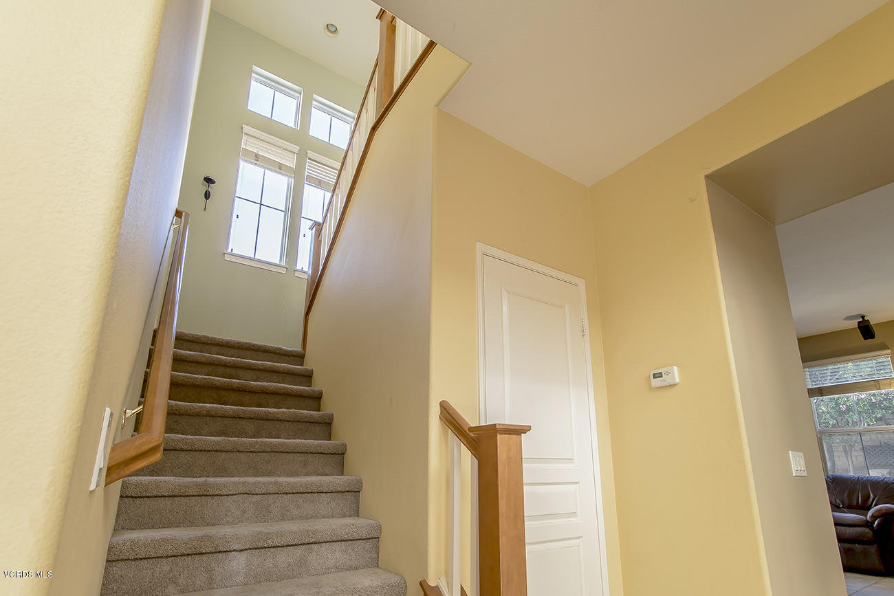 144 Park Hill Road Simi Valley, CA 93065 - Photo 23 of 45 23Stairs & Landing