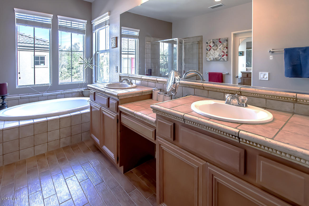 144 Park Hill Road Simi Valley, CA 93065 - Photo 34 of 45 34Master Bath