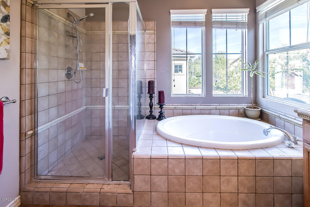 144 Park Hill Road Simi Valley, CA 93065 - Photo 36 of 45 36Master Bath