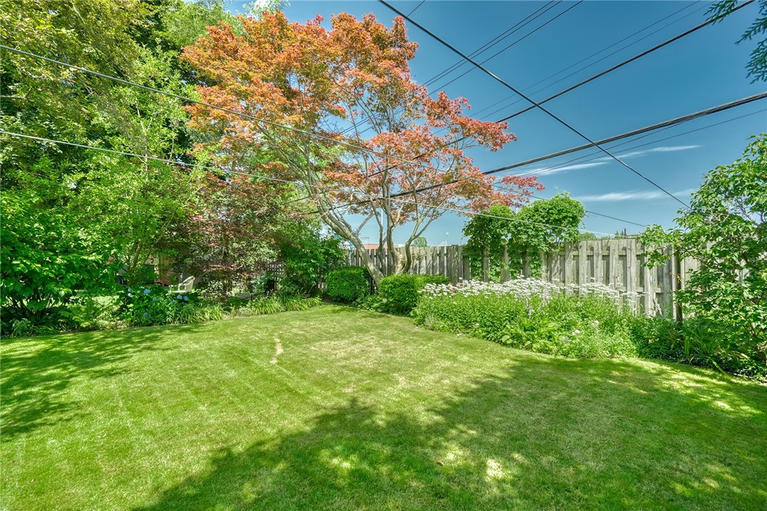 136 Hoover Road Irondequoit, NY 14617 - Photo 43 of 48 Gallery Image 43