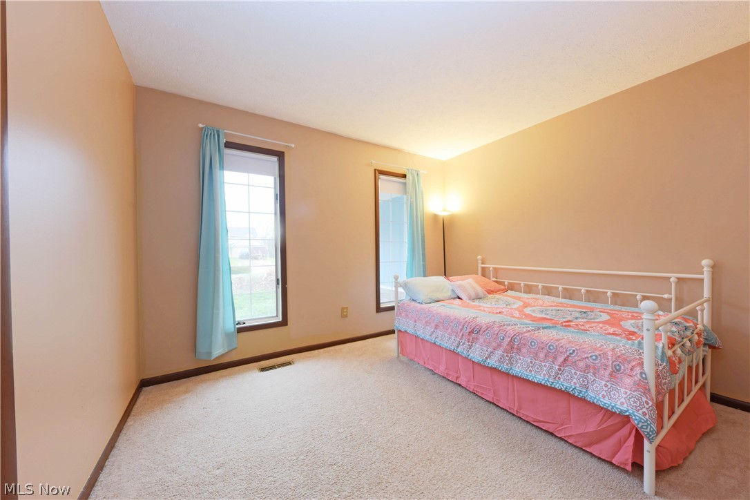19566 Hunt Road Strongsville, OH 44136 - Photo 13 of 25 Gallery Image 13