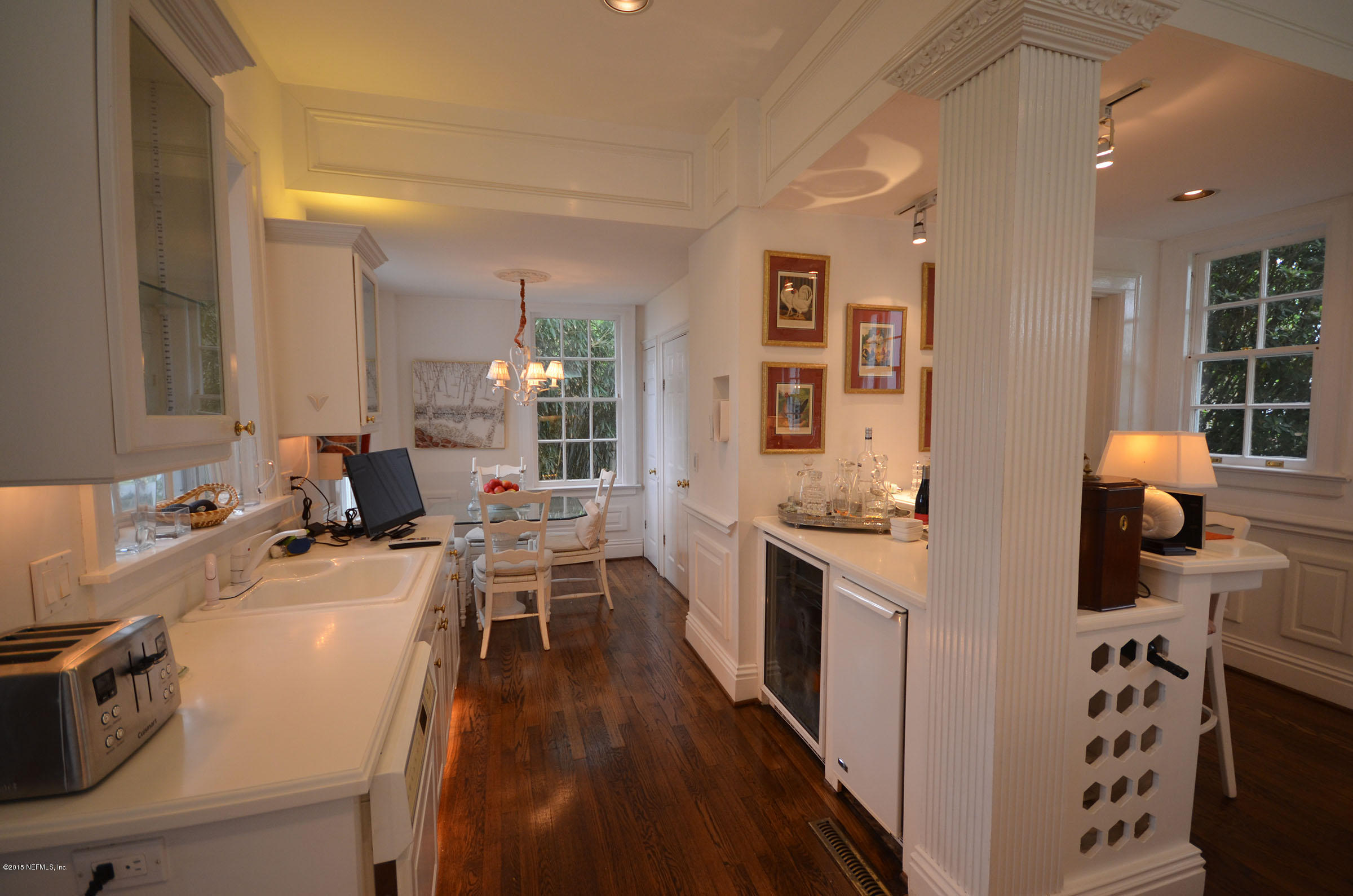 4091 Timuquana Road Jacksonville, FL 32210 - Photo 17 of 49 Warm, welcoming kitchen