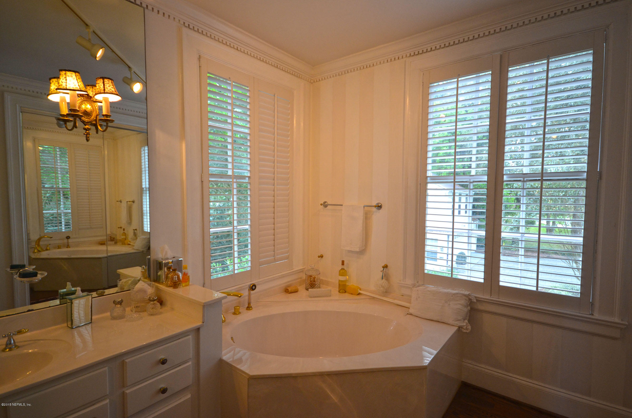 4091 Timuquana Road Jacksonville, FL 32210 - Photo 36 of 49 Master bath garden tub