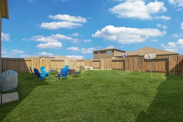 $2,303 | 6807 Alum Rock Lane, Houston, TX 77048