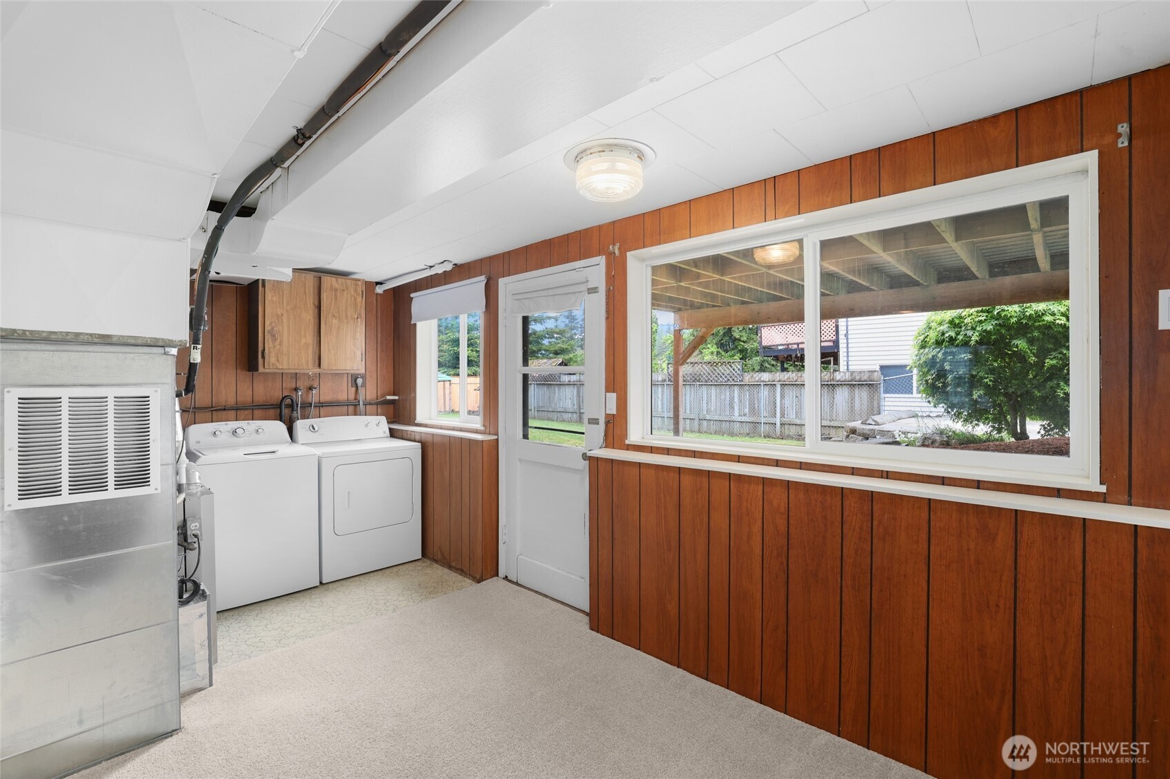 2402 Union Avenue Northeast Renton, WA 98059 - Photo 26 of 39