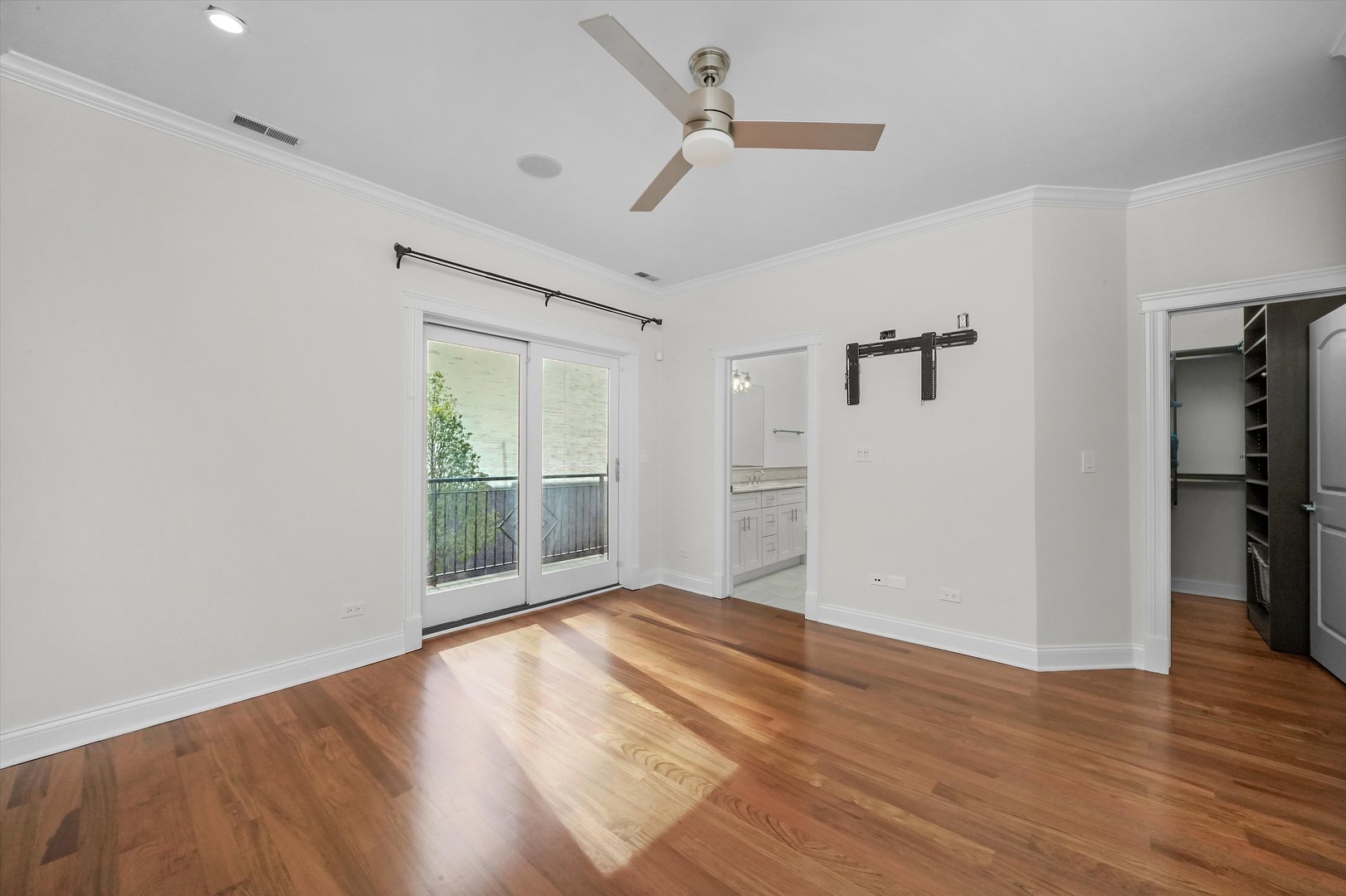 39 North Morgan Street, Unit 2 Chicago, IL 60607 - Photo 19 of 31