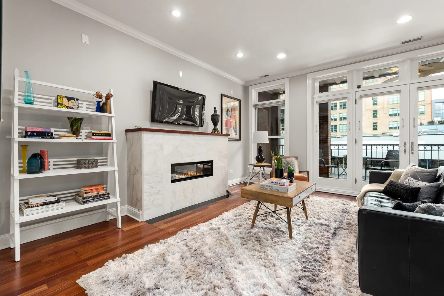 39 North Morgan Street, Unit 2 Chicago, IL 60607 - Photo 3 of 31